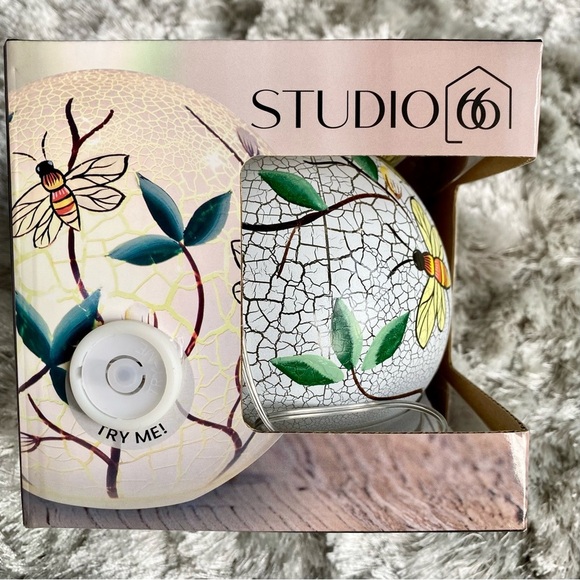 Studio 66 Bee Kind Light Mini Orb - Picture 5 of 6